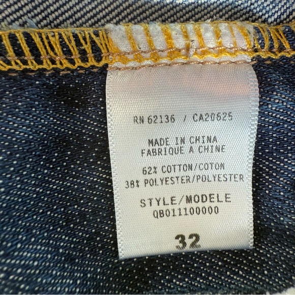 Guess Jeans Doheny Medium Wash Blue Distress Classic Boot Cut Jeans Women 32 EUC - Picture 4 of 10